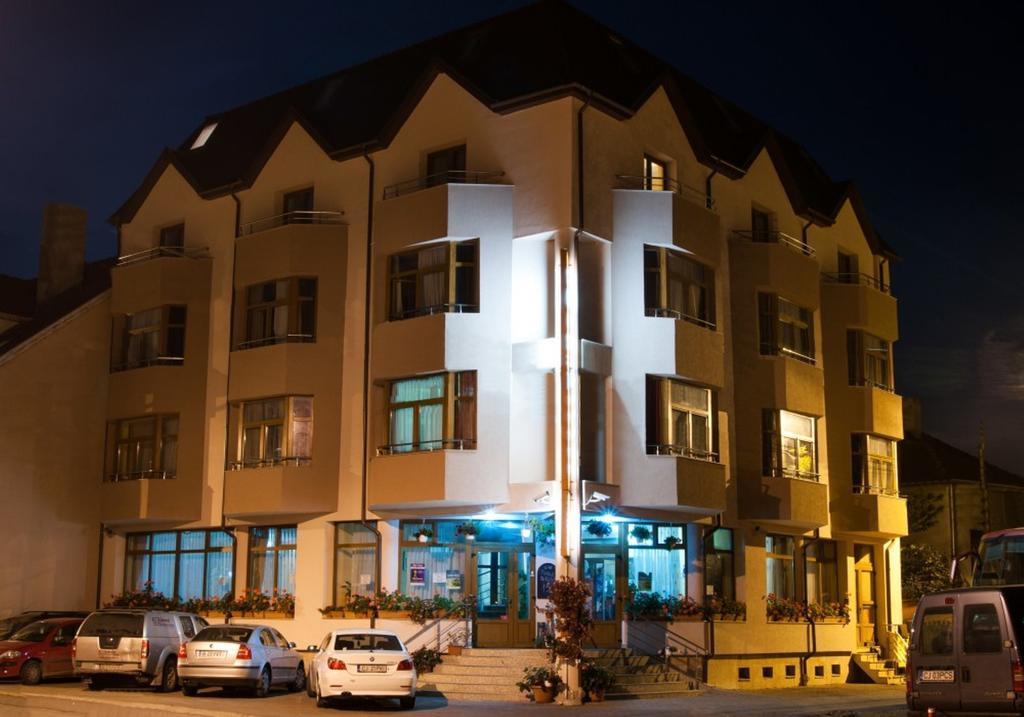 Hotel Cristal Κλουζ-Ναπόκα Εξωτερικό φωτογραφία