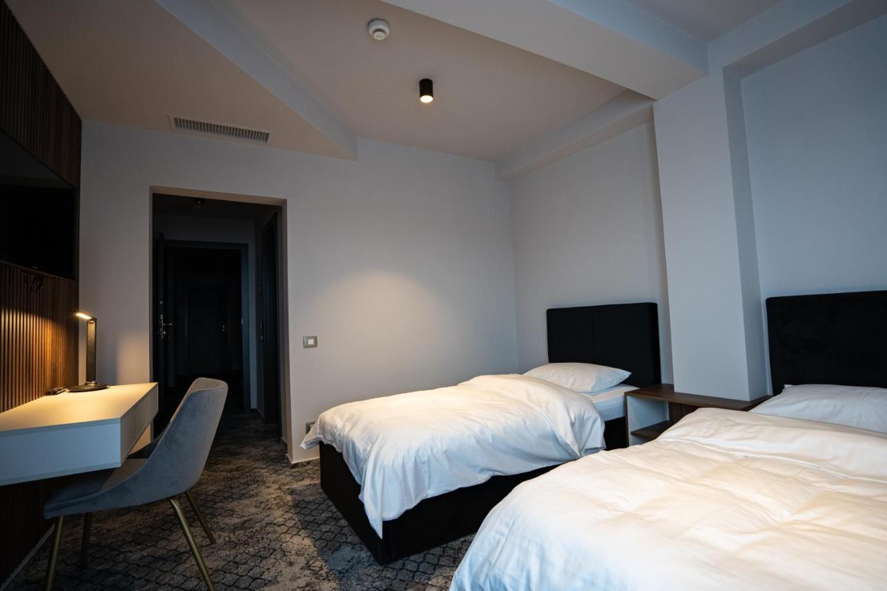 Hotel Cristal Κλουζ-Ναπόκα Εξωτερικό φωτογραφία