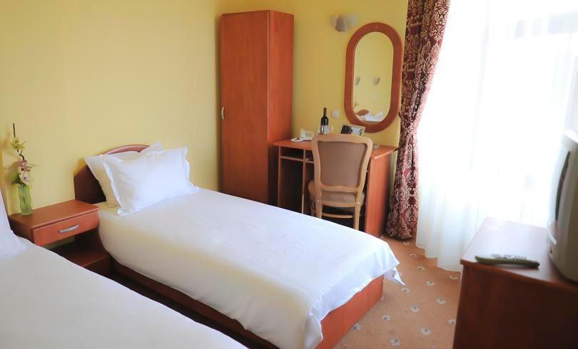Hotel Cristal Κλουζ-Ναπόκα Εξωτερικό φωτογραφία
